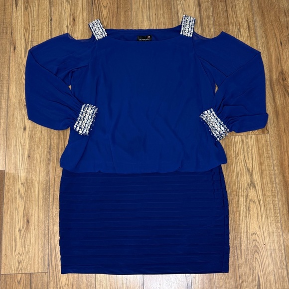 LAURA PLUS 14+ ELEGANT BLUE DRESS WITH SPARKLY BEADS 16W - Picture 3 of 13